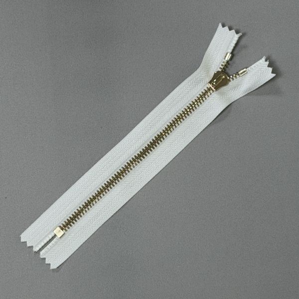 Light Gold Metal Zip #5 Corn Teeth Arching Resistant Customizable