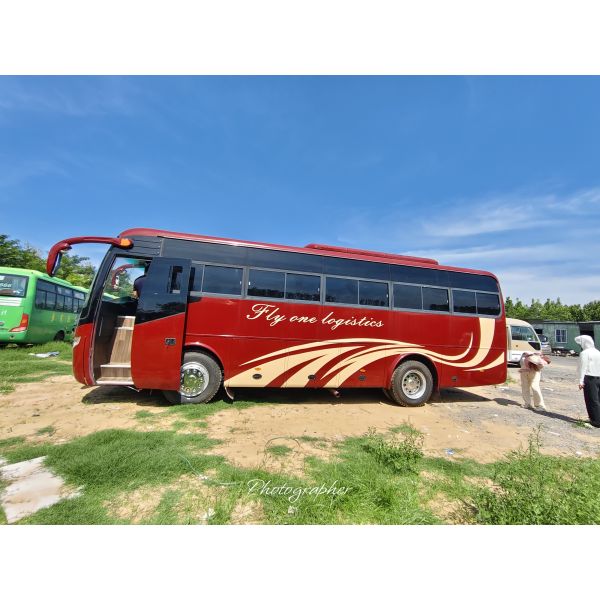 Coach Bus Second Hand Yutong Zk6932D Yuchai 375hp  Leaf Spring 43-48 Seats  Lux Transport With Air Condition