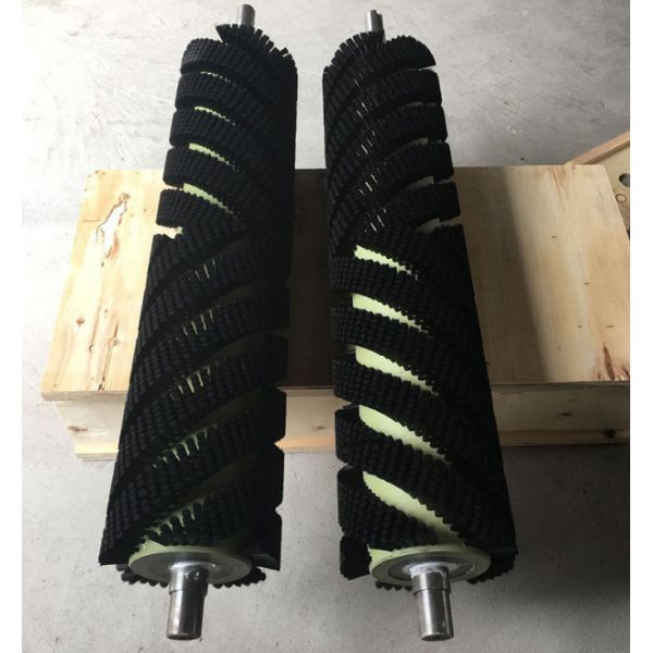 1050*190mm Black Nylon Cleaning Brush Screw Cleaning Roll