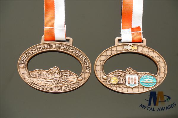 Durable Small Metal Medallions Antique Copper Plated Medailles Oval Shape