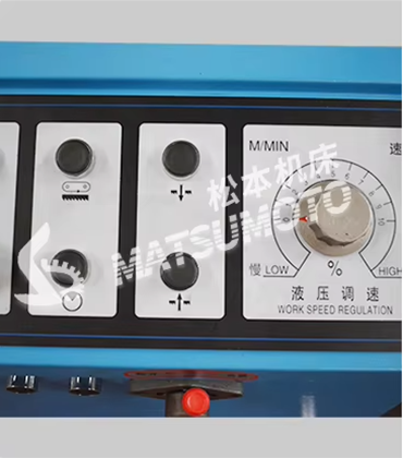 Vertical Lifting Metal Angle Sawing Machine G4250X Double Column Structure
