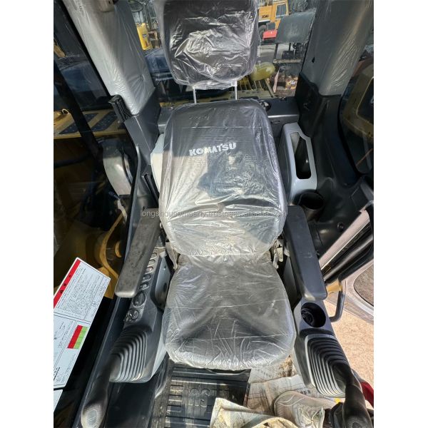 Used Komatsu Pc 200 Excavator Crawler Excavator Moving Type Maximum Digging Height 11000