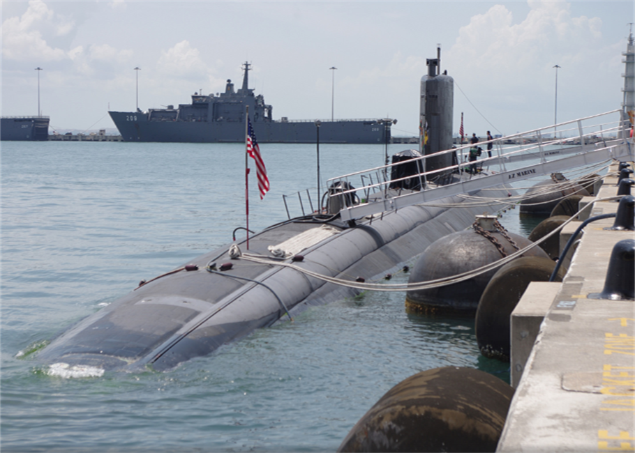 50Kpa 80Kpa Hydropneumatic Submarine Rubber Fender Dock Sling Type