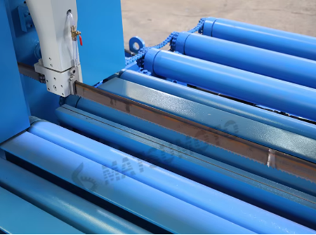 GT42100 Heavy Duty Gantry Band Saw For Metal Cutting 10-80m/Min 1000x1000mm