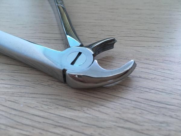 Top Grade SS Dental Extraction Forceps Lower Jaw #6 #7 Rust Free Material