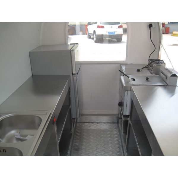 Fully Equipped Small Electric Food Truck Trailer for Snacks Packaging Customized Voltage