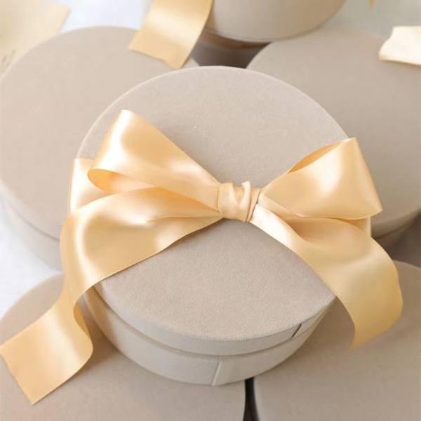 Caixa de chapéu de flor de rosa de veludo redonda Caixa de presente do Dia das Mães pequena com fita