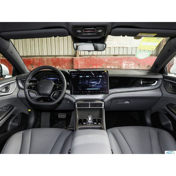 Medium Glory Version Dm-I 121Km Elite Type Sedan with Suspension Steering System by BYD