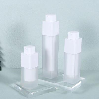 Rotate Airless Pump Bottle With 15ml 30ml 50ml Capacity Commonly Used for Personal Care