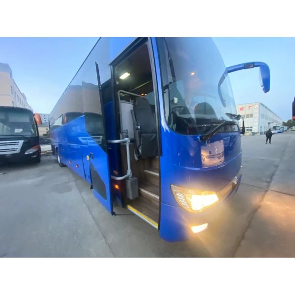 45 Seater Used Bus Sale 40 Seater Coach Buses Left Hand Drive and Leaf Spring Suspension