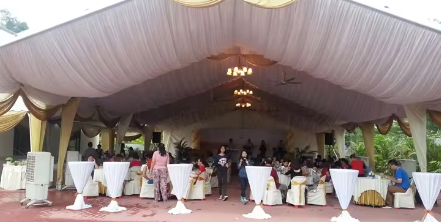 Largo luxo Custom Canopy Tent Clear Span Alumínio Quadro Festa Casamento Marquee Tentes