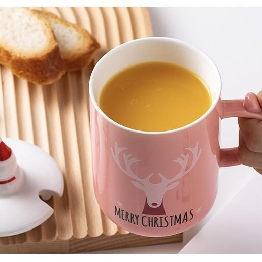 O Natal novo da caneca do festival em volta dos alces de Santa Claus Lid Stainless Steel Spoon modela a caneca cerâmica com tampa