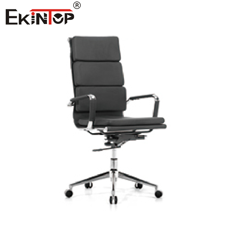 Черный металл и офис PU кожаный стул с высотой места замка наклона 21 дюйм
