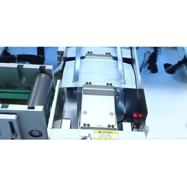 Mascarilla quirúrgica de 3 capas para suministros médicos resistente a fluidos, ideal para quirófanos y procedimientos médicos