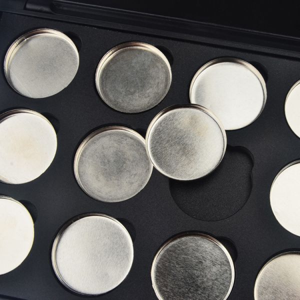 Plastic Empty Eyeshadow Palette Case , Recyclable Empty Cosmetic Palettes