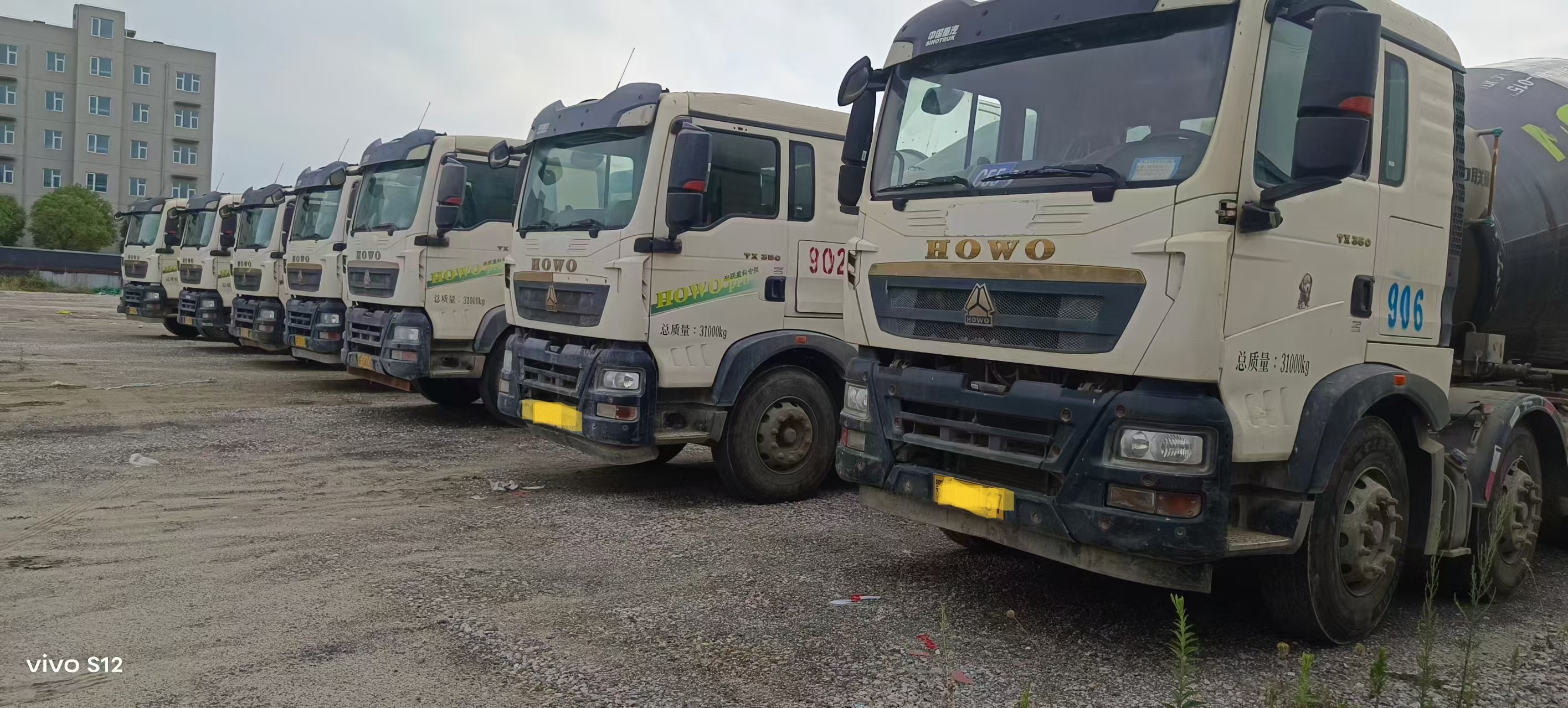 2021 ZOOMLION 12м3 Подержанный бетонный смеситель на шасси HOWO для продажи