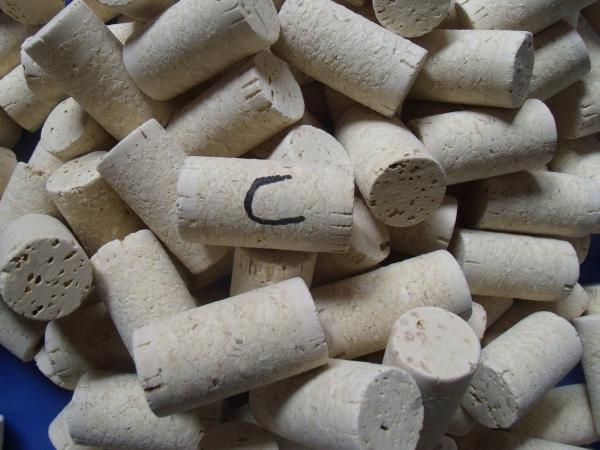 C Grade 1+1 Wine Cork Stopper & Champagne Cork 24*44MM with Fine Grain Agglomerated Cork Material