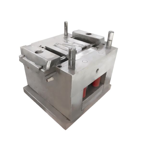 Wear Resistant Long Service Life Car Accessory Mould For Mass Production Automobile Plastic Parts