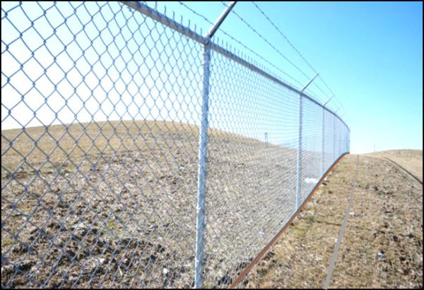 galvanized chain link fence Panels 1.8mx10x50mmx50mm2.5mm, 29kg from  . Victoria 