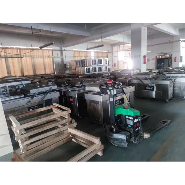 Food Packaging Bags Automatic Air Compression Vacuum Sealing Machine With Work Table