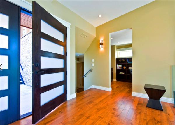 Customized Size Solid Wood Doors Glass Pivot EPE Inside Strong Carton Outside