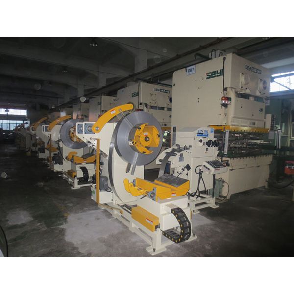 Automatic Air Coil Feeder Straightener Equipment Length Punch High Precision