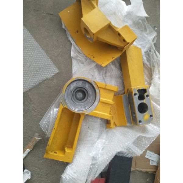 komatsu D50 D53 bulldozer FRONT IDLER BRACKET 141-30-13281 141-31-13291 OEM SHANTUI Produce