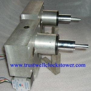 Movement mechaism for outdoor tower building clocks, suitable for public large clocks, school clocks, office clocks