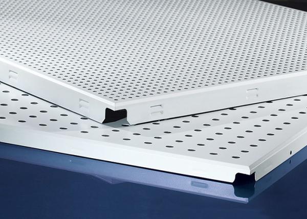 600x600MM Clip-in Metal Aluminum Suspended Ceiling On Cinema Computer Room