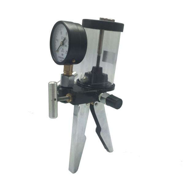 Portable hand pump pressure calibrator