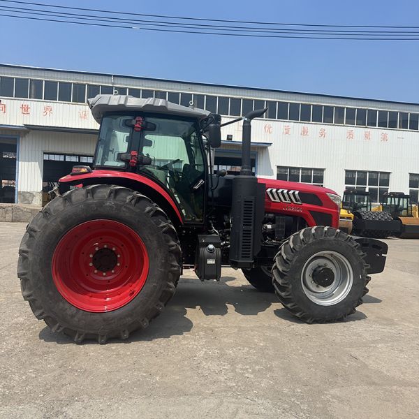 260-horsepower heavy-duty tractor, high-performance agricultural equipment tractor, four-wheel-drive performance tractor, large equipment/cultivation large machinery, high-quality Chinese brand tracto
