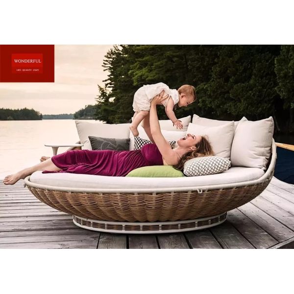 Modern Design Outdoor Sun Lounger Beach Chair Popular Patio Rattan Outdoor Lounger Bed