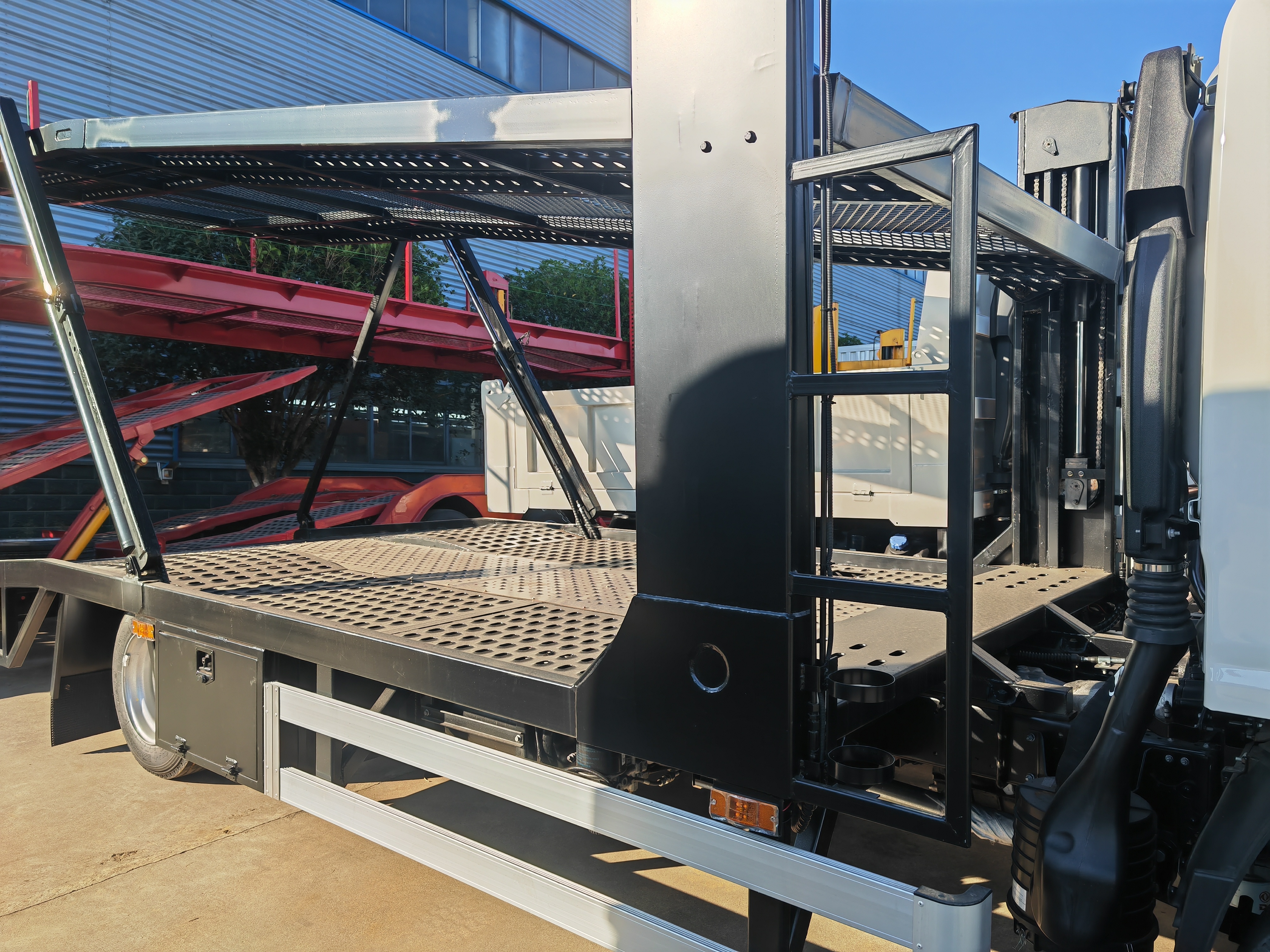 JAC 2-Car Carrier Truck (Double Deck Vehicle Transporter)