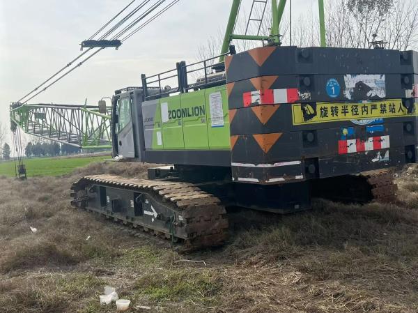 ZOOMLION ZCC850V Le meilleur choix pour les entrepreneurs qui ont besoin d'une grue de levage à rampe de 85 tonnes pour la construction