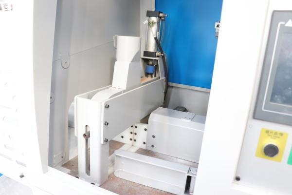 Máquina automática de corte de paletes de madeira