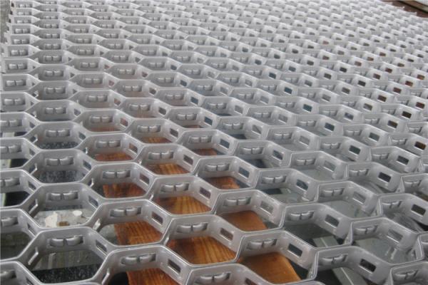 SS AISI310S Stainless Steel Hex Mesh Refractory 50X50mm Mesh