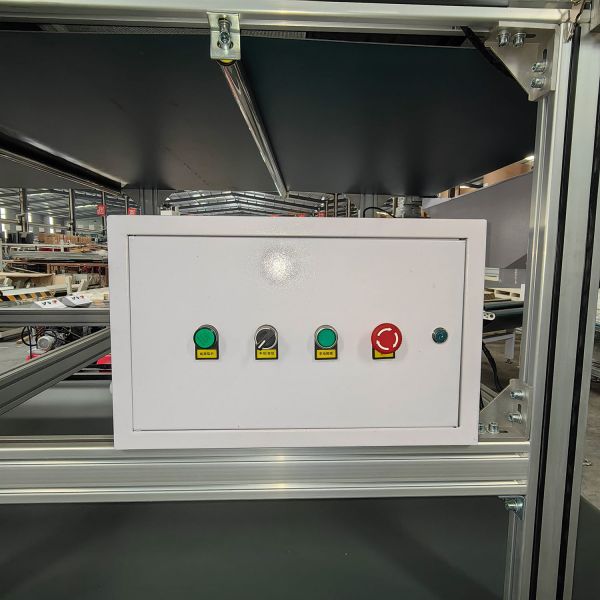 270 KG Weight CNC Router Machine Conveyor Platform with Wood Auto Loading Roller Table