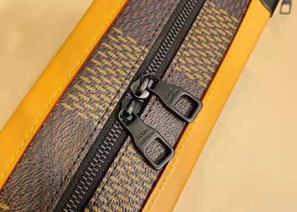 Unisex Soft Trunk Bag , Duck Pendant Box Crossbody Bag With Lock