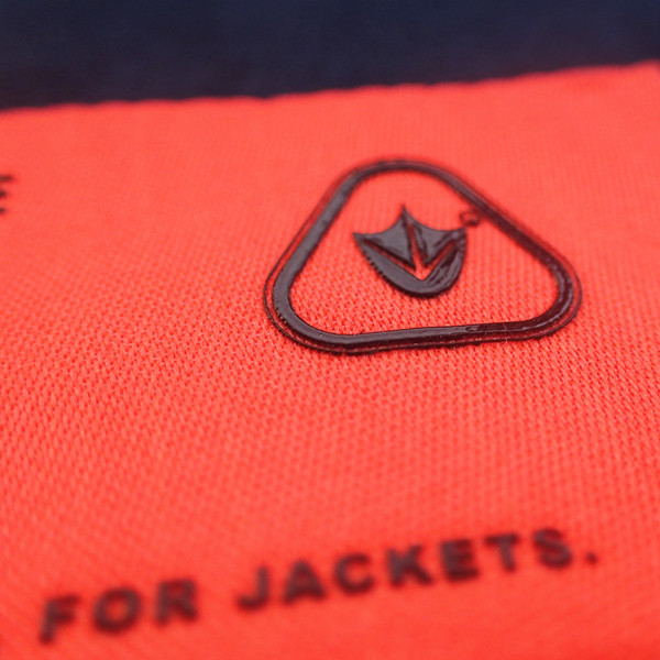 Подгонянный экран логотипа 100% полиэстер 3D печатая ярлыки одежды