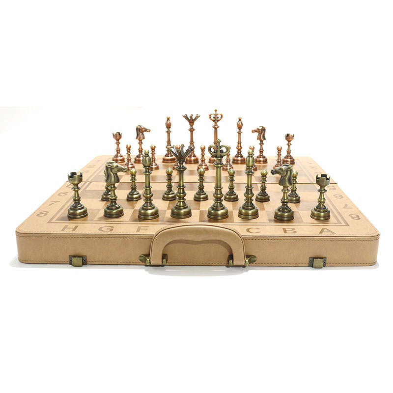 Customized Luxury Portable International Chess Set with Foldable Design and Zinc Alloy Pieces