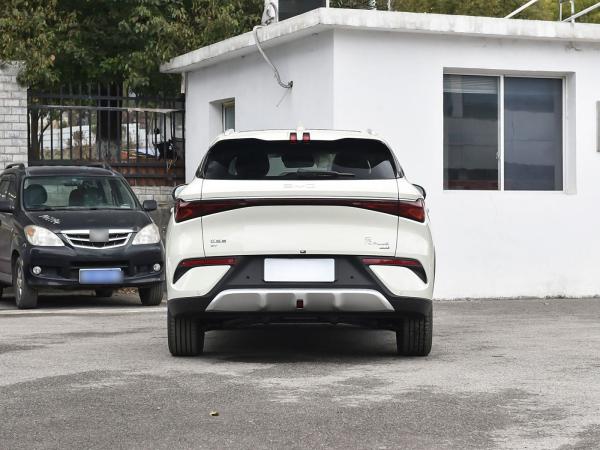 150kW BYD voiture électrique Samrt conduite 2025 Nouveau modèle Yuan Plus EV à recharge rapide Grand espace pour la famille avec toit ensoleillé