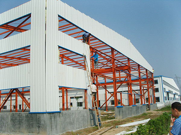 Q355B Q235B Welded Steel Construction Customized Steel Structure Factory Warehouse
