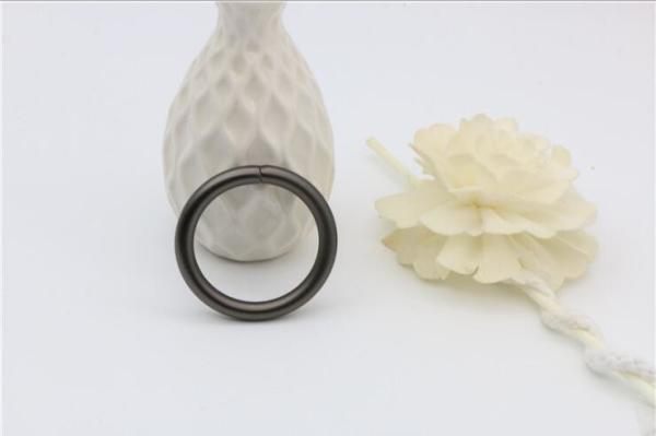 OEM Design 33 MM Gunmetal Color Iron Wire Bag O Rings For Sales