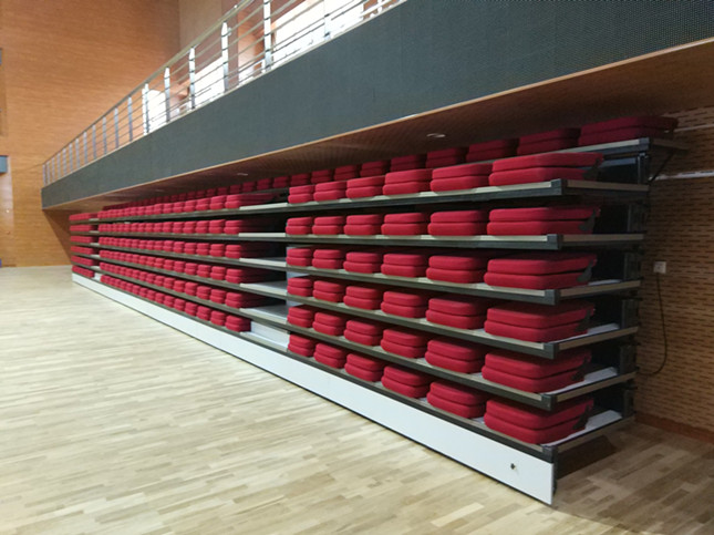 Bleacher валика OEM трибуна мягкого телескопичного усаживая усаживая шаг W900mm