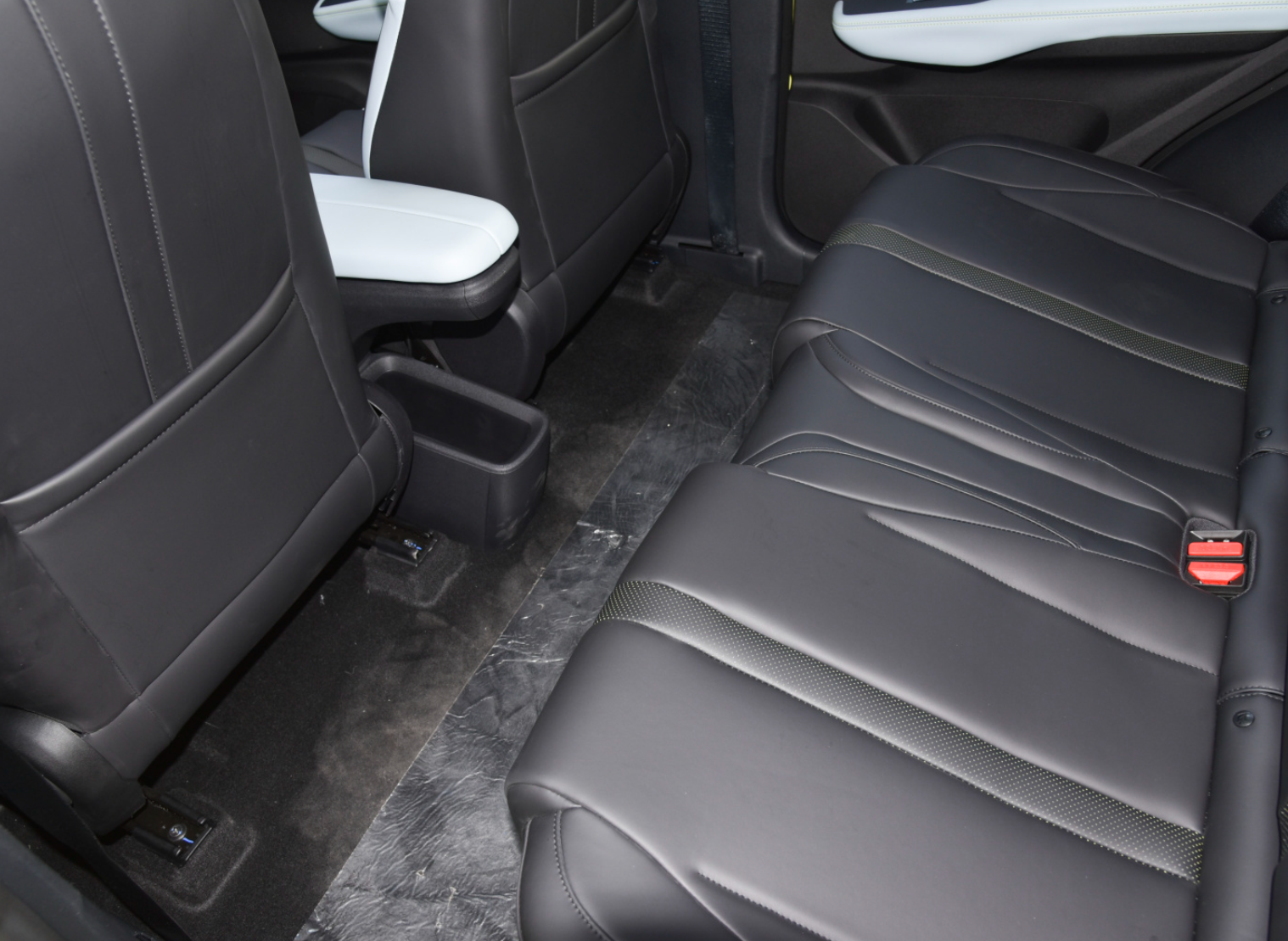 5 мест BYD EV Автомобиль Морская чайка Электрическое транспортное средство с несколькими внутренними характеристиками Чистая энергия