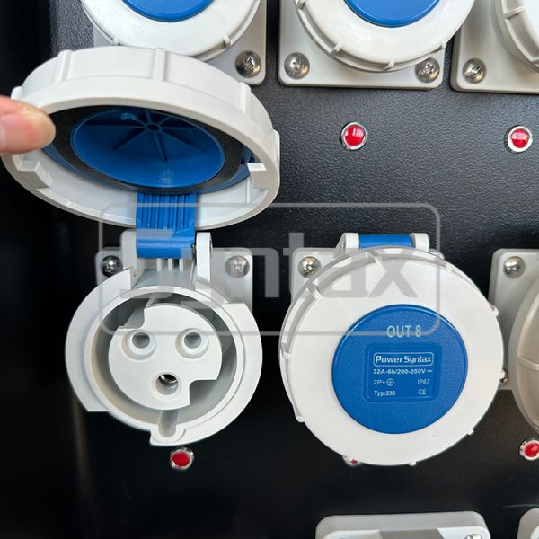 Syntax MD4 Three Phase IP67 Waterproof 125A/5P HDPE Portable Power Distribution Board for FIFA Sporting Events in Qatar 630x430x900mm