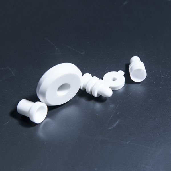 Durable White 99% Alumina Crucible Lab Al2O3 Ceramic Adhesives Welding Corrosion Resistant