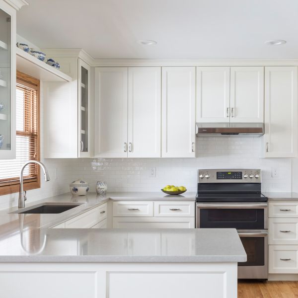 Modular PVC Kitchen Cabinets U Shape White Matt For Villa