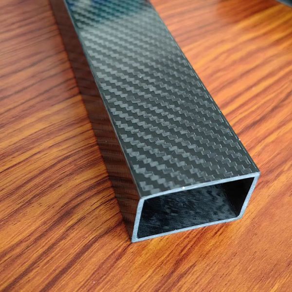 Tubo de forma octogonal rectangular cuadrado de fibra de carbono brillante / semi / mate 30x20mm