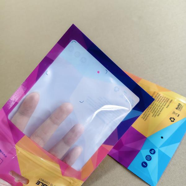 Transparent Window Sealed Bags Custom Printing Bulk Discounts for Electronic Accessories Packaging.